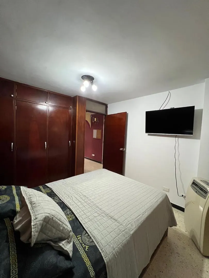 Apartman Apto En Los Palos Grandes Edf Anacoco Caracas Venezuela